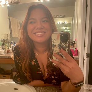 Meet your Posher, Leslie